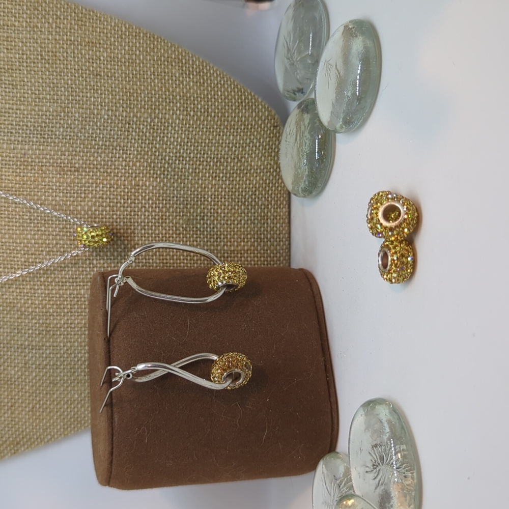Gold crystal beads- set of 6